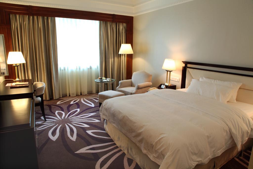 Foshan Fontainebleau Hotel Номер фото